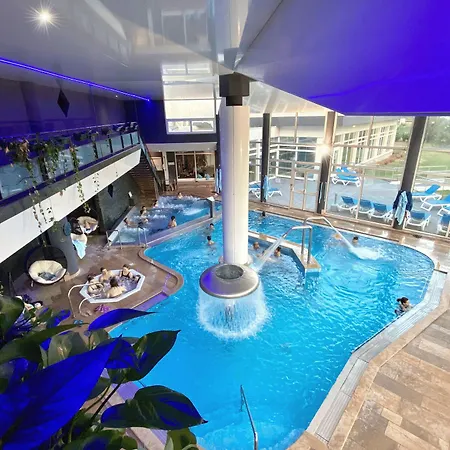 Logis & Marina D'adelphia 4* Aix-les-Bains