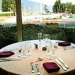 & Marina D'adelphia Otel Aix-les-Bains