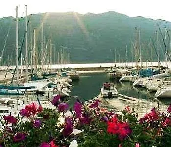 Logis & Marina D'adelphia Hotell Aix-les-Bains