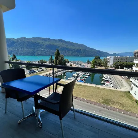 Logis & Marina D'adelphia 4*