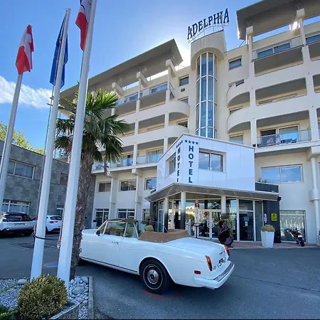 Szálloda & Marina D'adelphia 4*