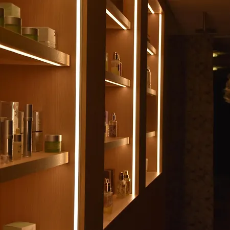 & Marina D'adelphia 4* Aix-les-Bains