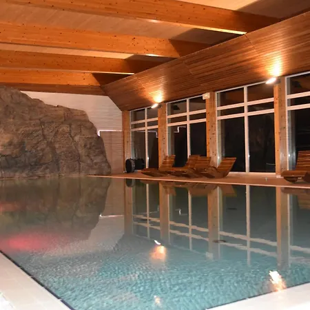 Szálloda & Marina D'adelphia