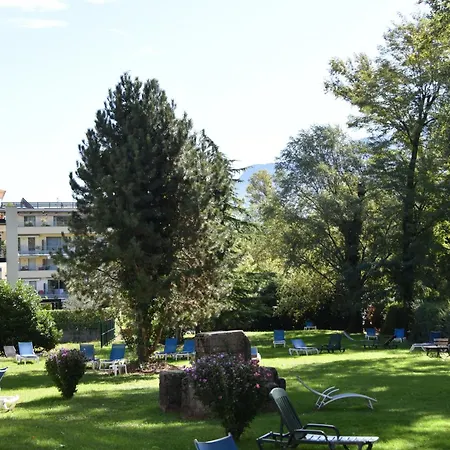 Szálloda & Marina D'adelphia