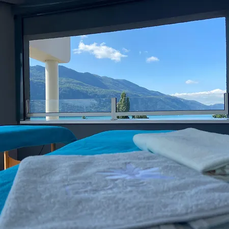 Logis & Marina D'adelphia Aix-les-Bains