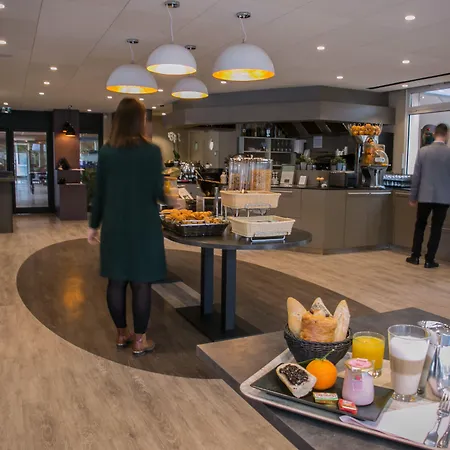 & Marina D'adelphia Hotel Aix-les-Bains