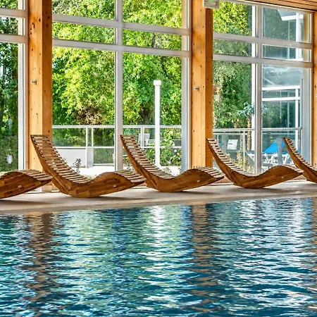 Hotel Logis & Marina D'adelphia 4*