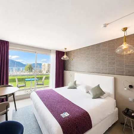 Logis & Marina D'adelphia 4*