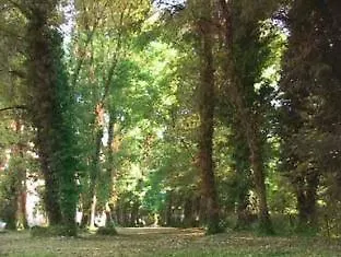 Logis & Marina D'adelphia