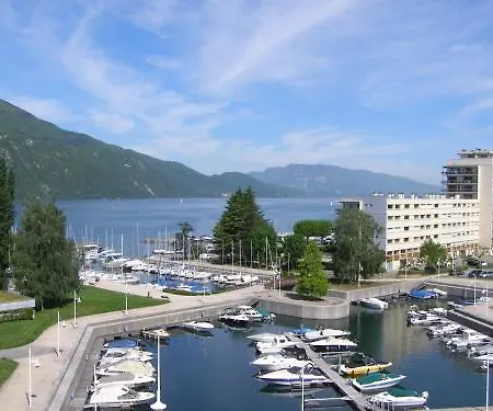 Logis & Marina D'adelphia Hotel Aix-les-Bains