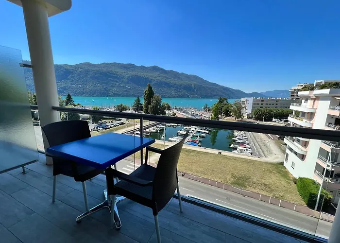 & Marina D'adelphia 4*