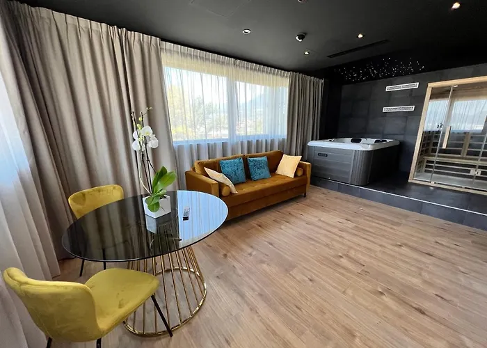 & Marina D'adelphia Hotel Aix-les-Bains