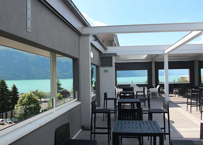 & Marina D'adelphia Aix-les-Bains