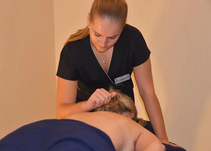 & Marina D'adelphia מלון אקס-לה-באינס