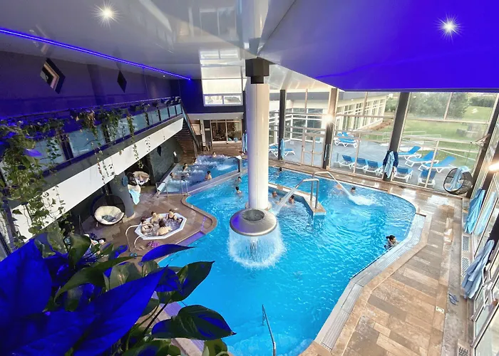 & Marina D'adelphia 4* אקס-לה-באינס