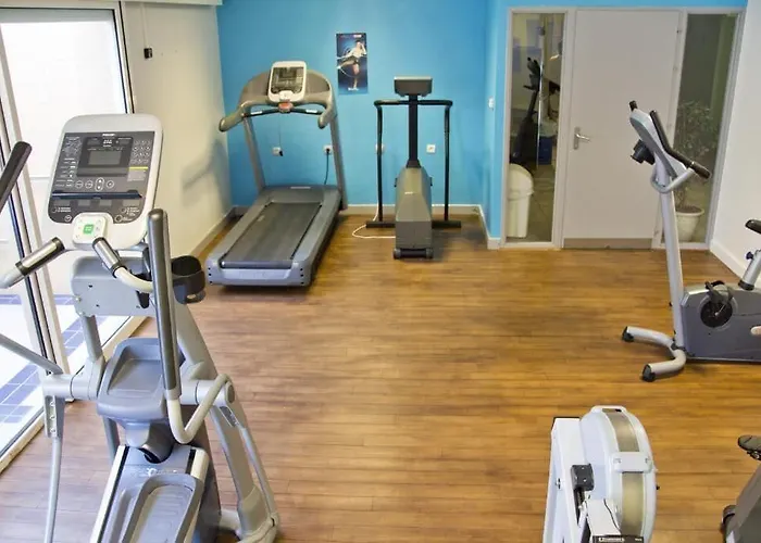 & Marina D'adelphia מלון אקס-לה-באינס