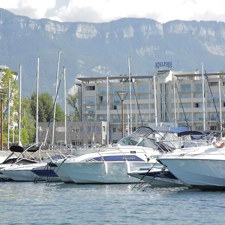 & Marina D'adelphia 4*