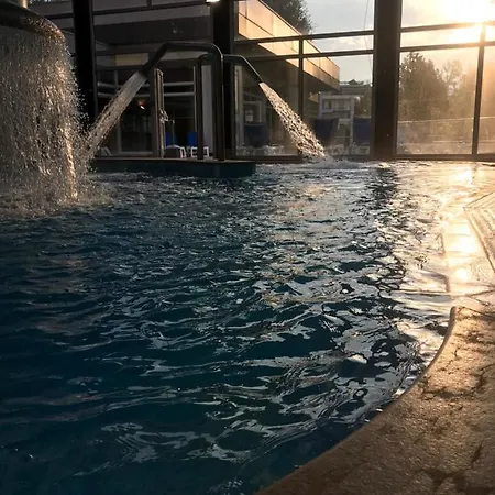 & Marina D'adelphia Hotel Aix-les-Bains